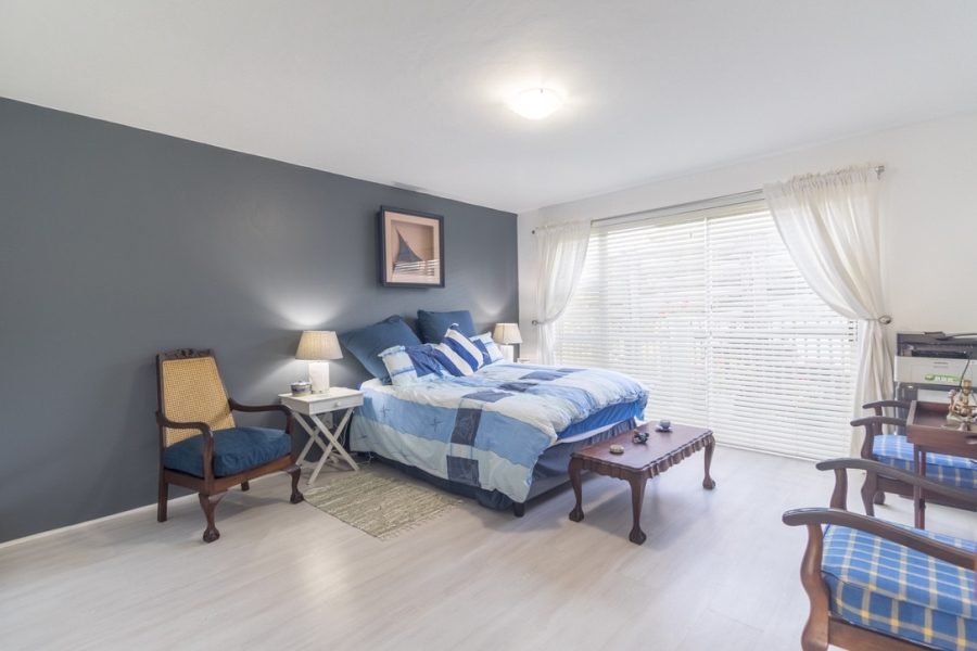 4 Bedroom Property for Sale in Grotto Bay Western Cape